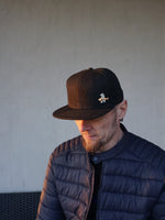 "lācis" | Snapback kepons ar taisno nagu