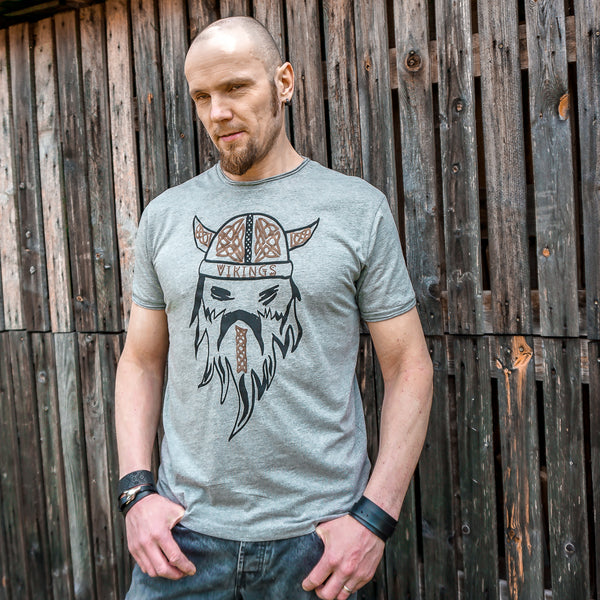 "Vikings" uz Roll t-krekla