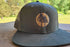 files/Lelu_Kepons_Snapback_oLIVE_KHAKI_HAKI_emblema_priedes_4.jpg