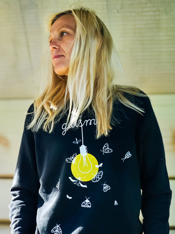 "Gaisma" uz Organic sieviešu džempera