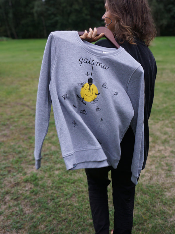 "Gaisma" uz Organic sieviešu džempera